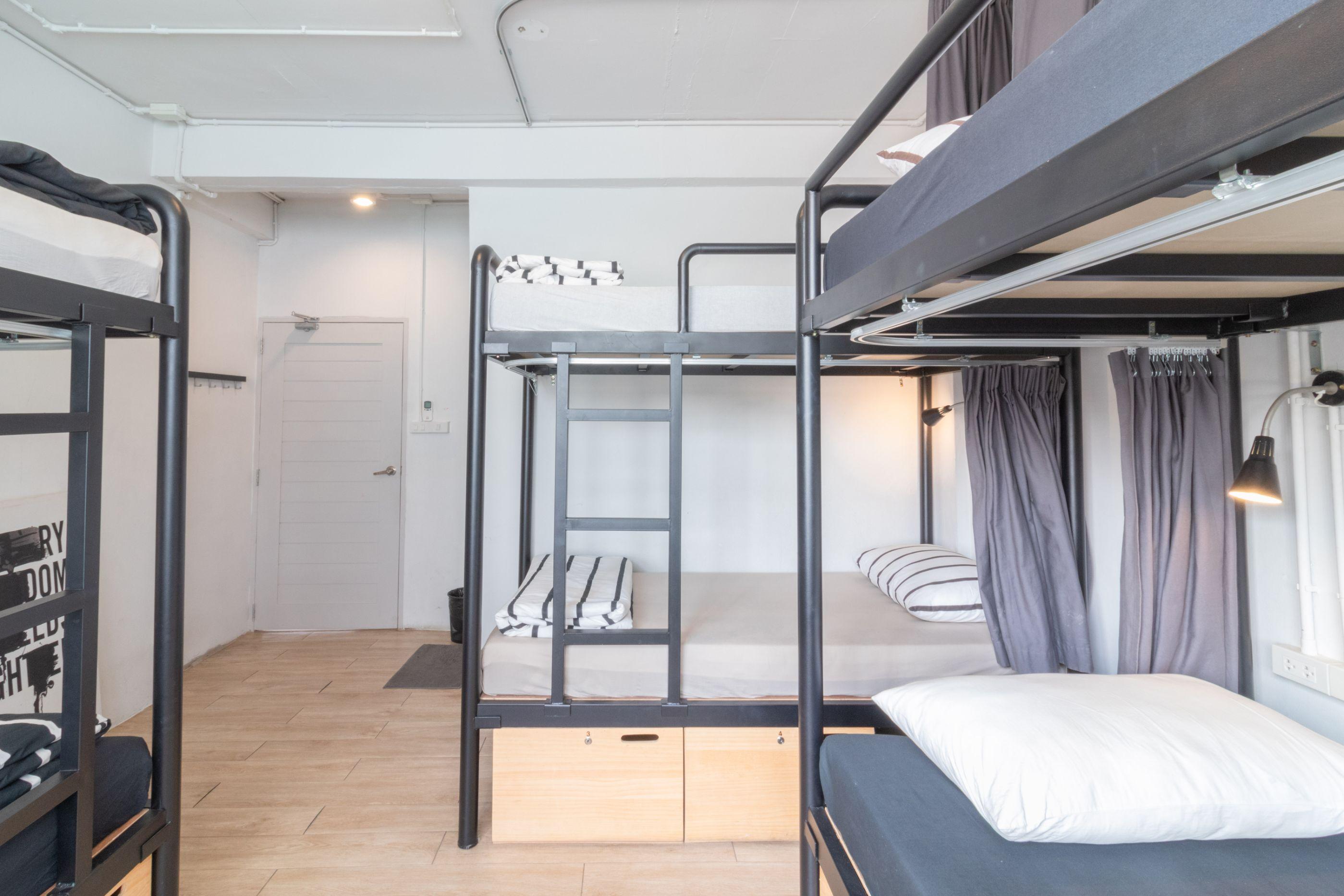Beige Poshtels + Netflix Vandrehjem Bangkok Eksteriør billede